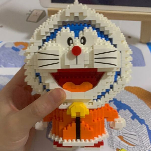 LP 200522 Anime Doraemon Winter South Pole Cat Animal 3D Model DIY Mini Diamond Blocks Bricks 4 - LOZ™ MINI BLOCKS