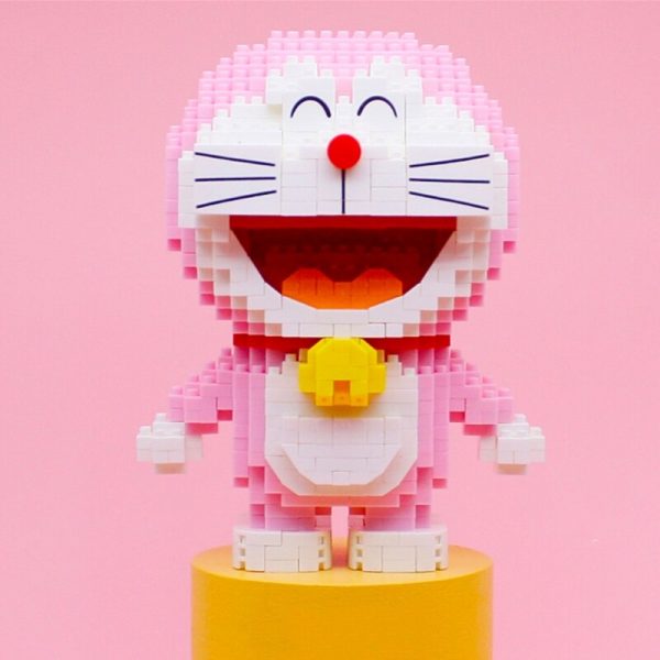 LP Anime Doraemon Rosa Katze Roboter Sitzen Stehen Tier Pet Herz 3D Modell Mini Diamant Bl 1 - LOZ™ MINI BLOCKS