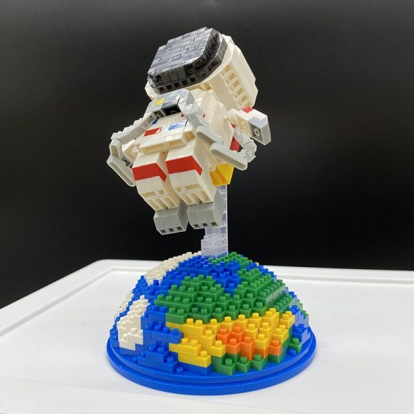 WS 2683 Space Astronaut Fly Spaceman Earth 3D Model 617pcs DIY Mini Diamond Blocks Bricks Building 1 - LOZ™ MINI BLOCKS