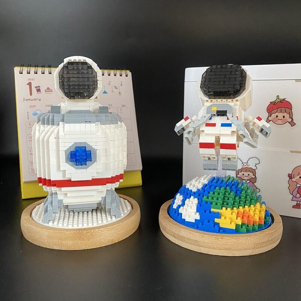 WS Space Astronaut Fly Spaceman Earth Moon Rocket Thinker 3D Model Mini Diamond Blocks Bricks Building 2 - LOZ™ MINI BLOCKS